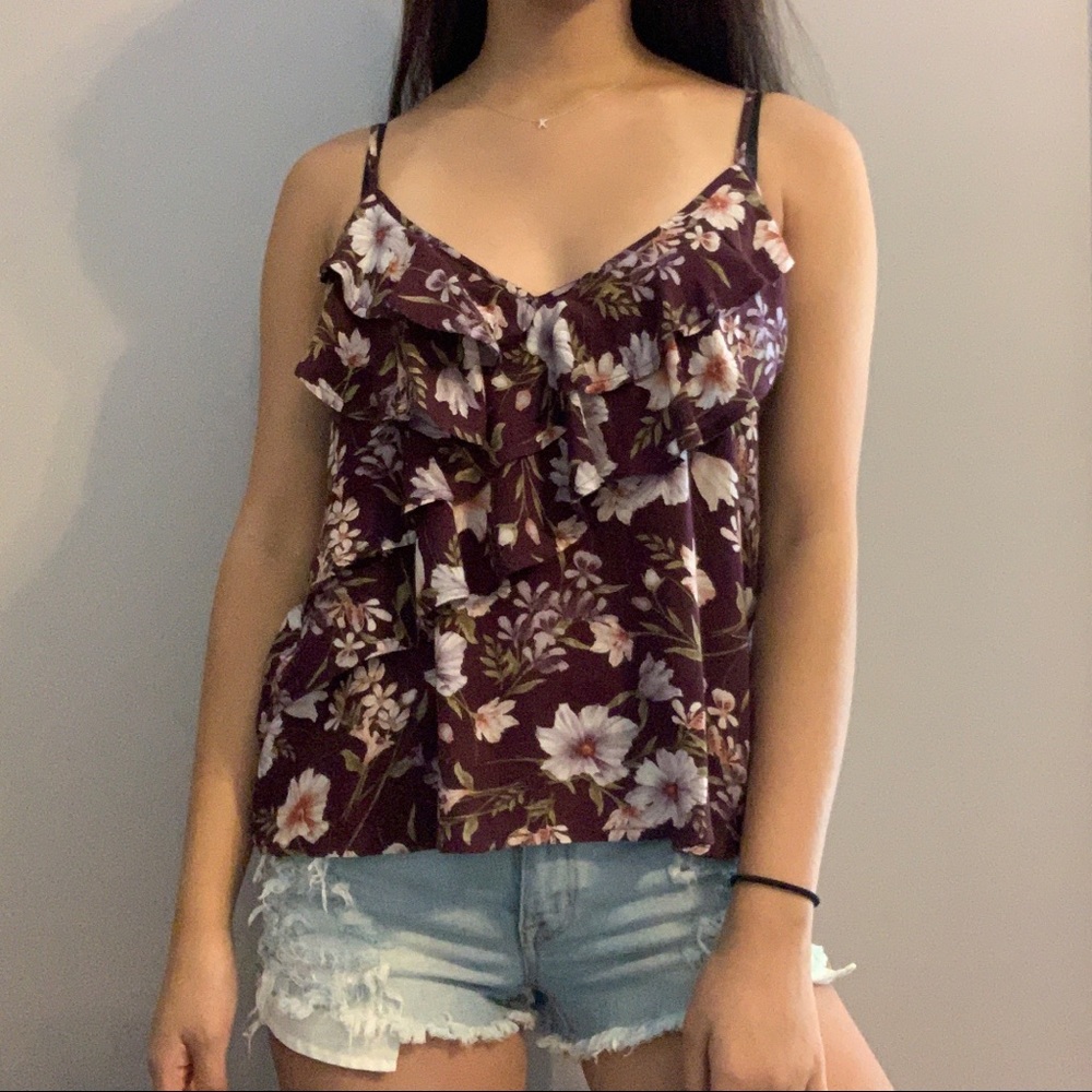 NWT Floral Ruffle Tank